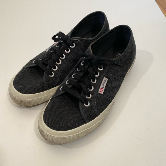 Superga Black 2750 COTU Classic Sneakers in Womens 8.5 Canvas Shoes - Picture 2 of 9